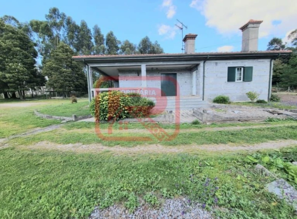 Moradia T3 para Venda em Monte Córdova Foto 17