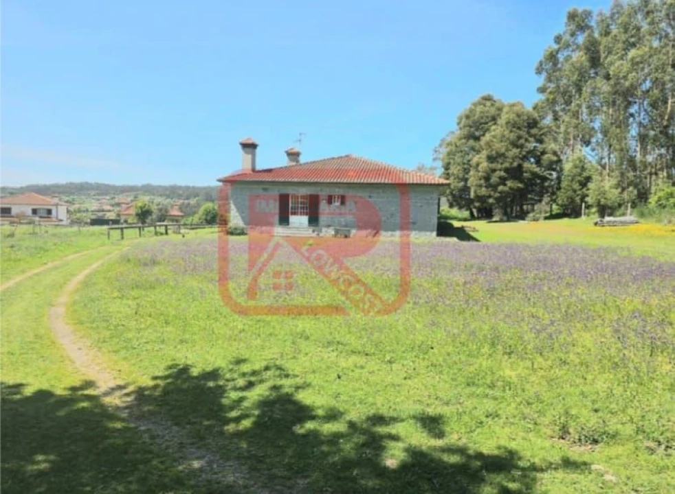 Moradia T3 para Venda em Monte Córdova Foto 27