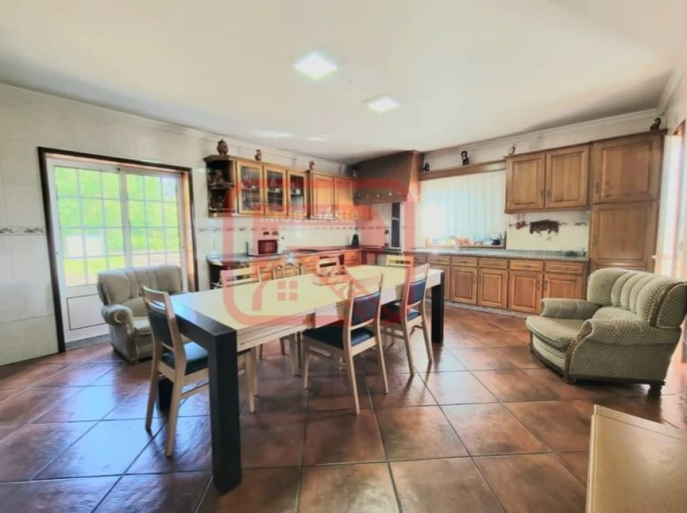 Moradia T3 para Venda em Monte Córdova Foto 56