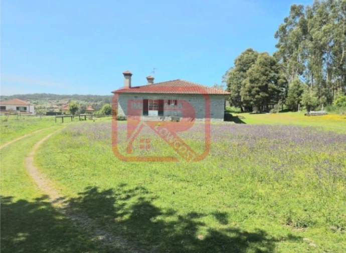 Moradia T3 para Venda em Monte Córdova Foto 27