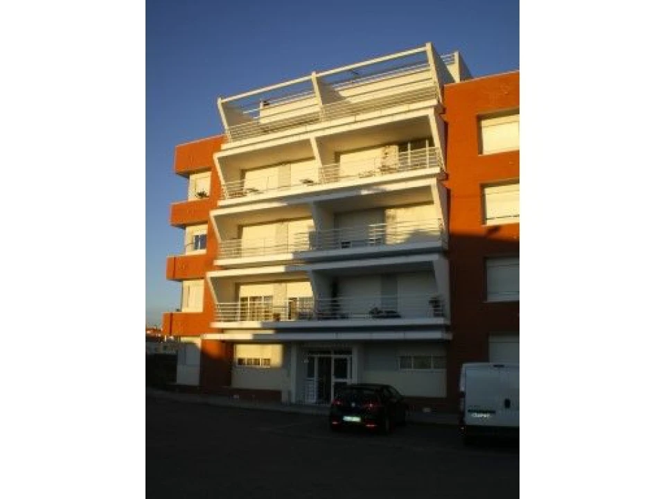 Apartamento T4 para Arrendamento em Cidade de Santarém Foto 2