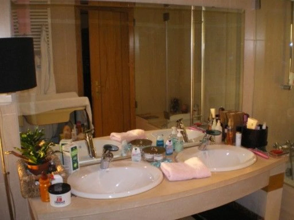 Apartamento T4 para Arrendamento em Cidade de Santarém Foto 4