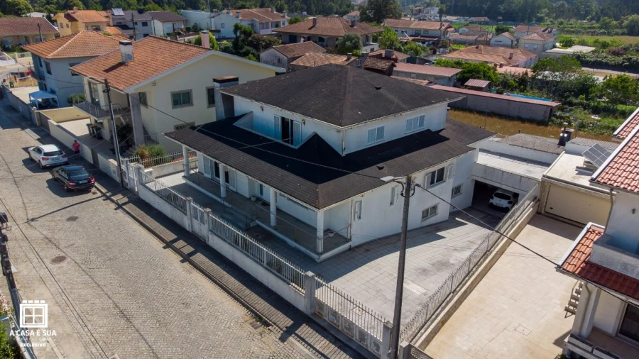 Moradia T3 para Venda em Seixezelo Foto 41