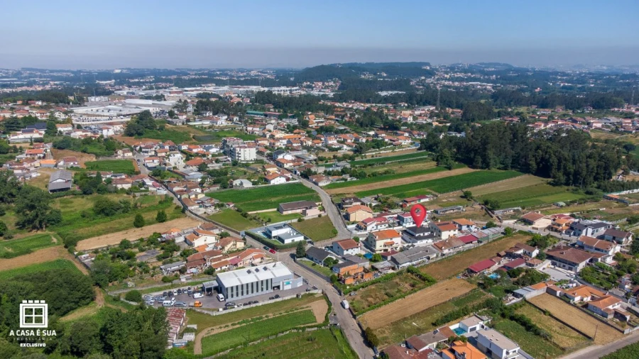 Moradia T3 para Venda em Seixezelo Foto 44