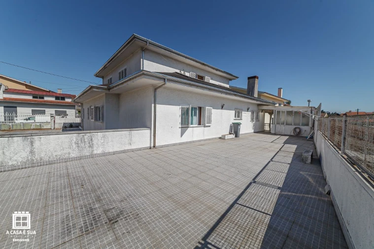 Moradia T3 para Venda em Seixezelo Foto 45