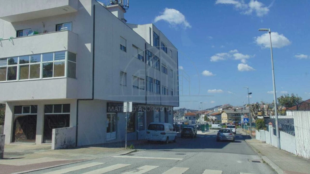 Apartamento T2 para Venda em Valongo Foto 1