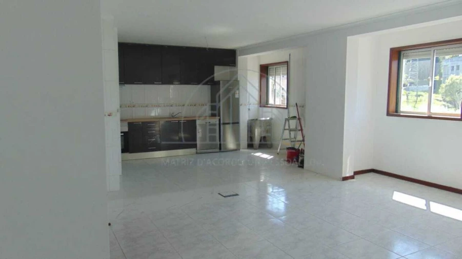 Apartamento T2 para Venda em Valongo Foto 9