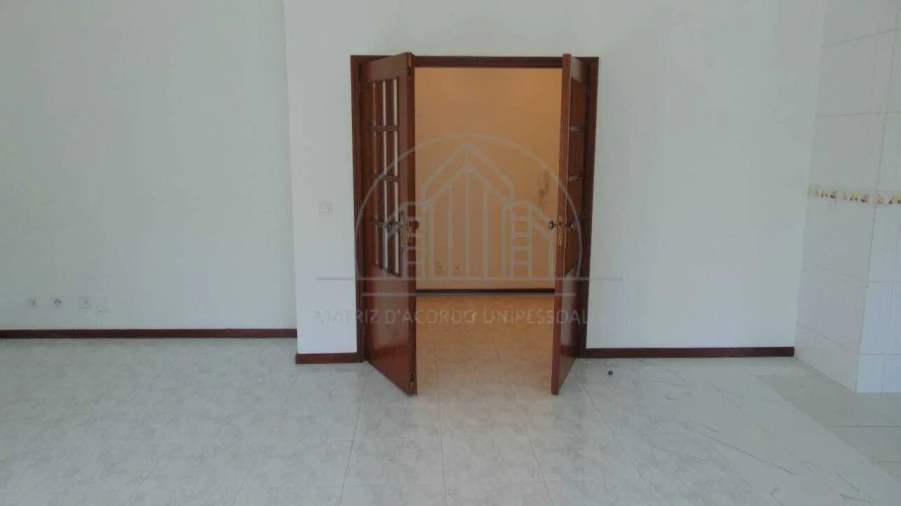 Apartamento T2 para Venda em Valongo Foto 11