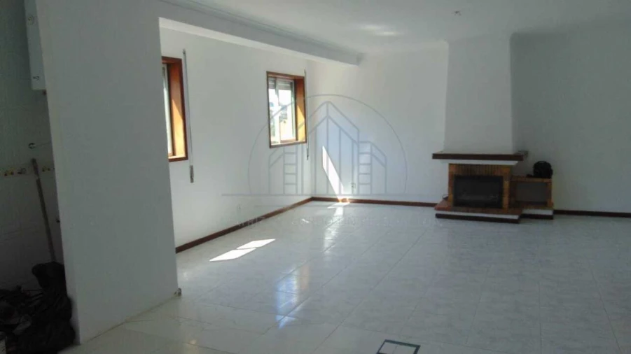 Apartamento T2 para Venda em Valongo Foto 14
