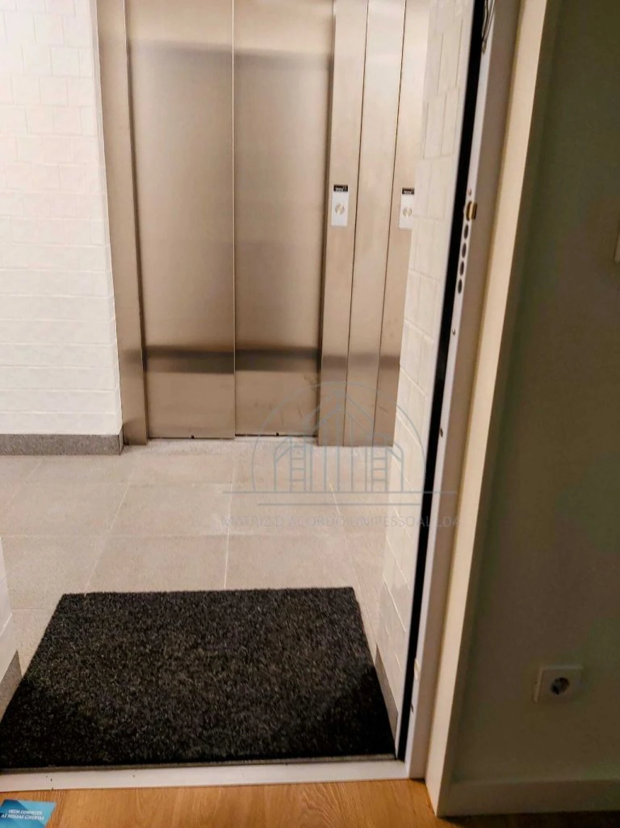 Apartamento T1 para Arrendamento em Porto Foto 9