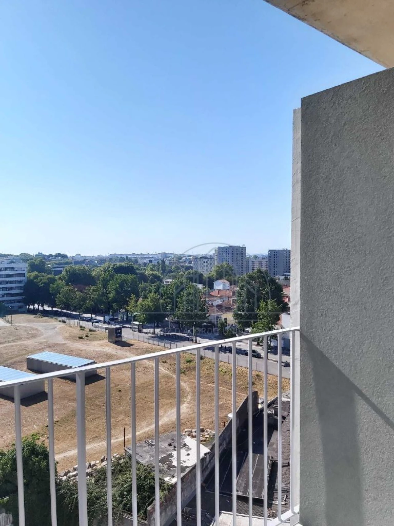 Apartamento T1 para Arrendamento em Porto Foto 17
