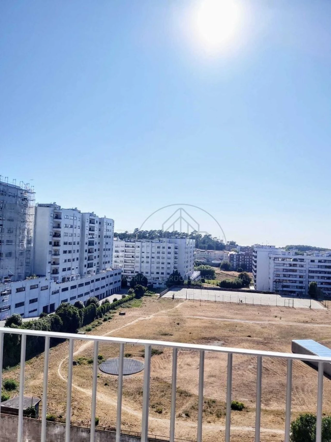 Apartamento T1 para Arrendamento em Porto Foto 16