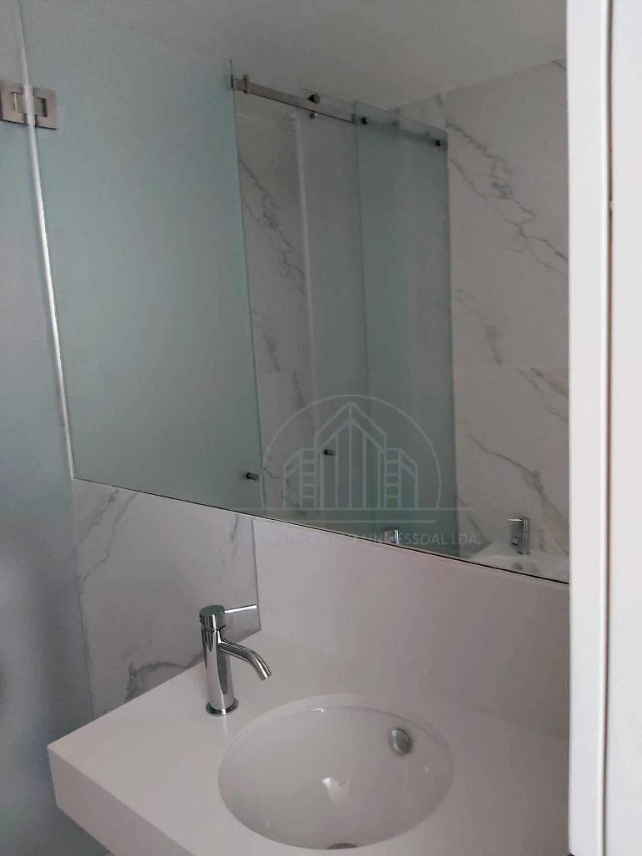 Apartamento T1 para Arrendamento em Porto Foto 21