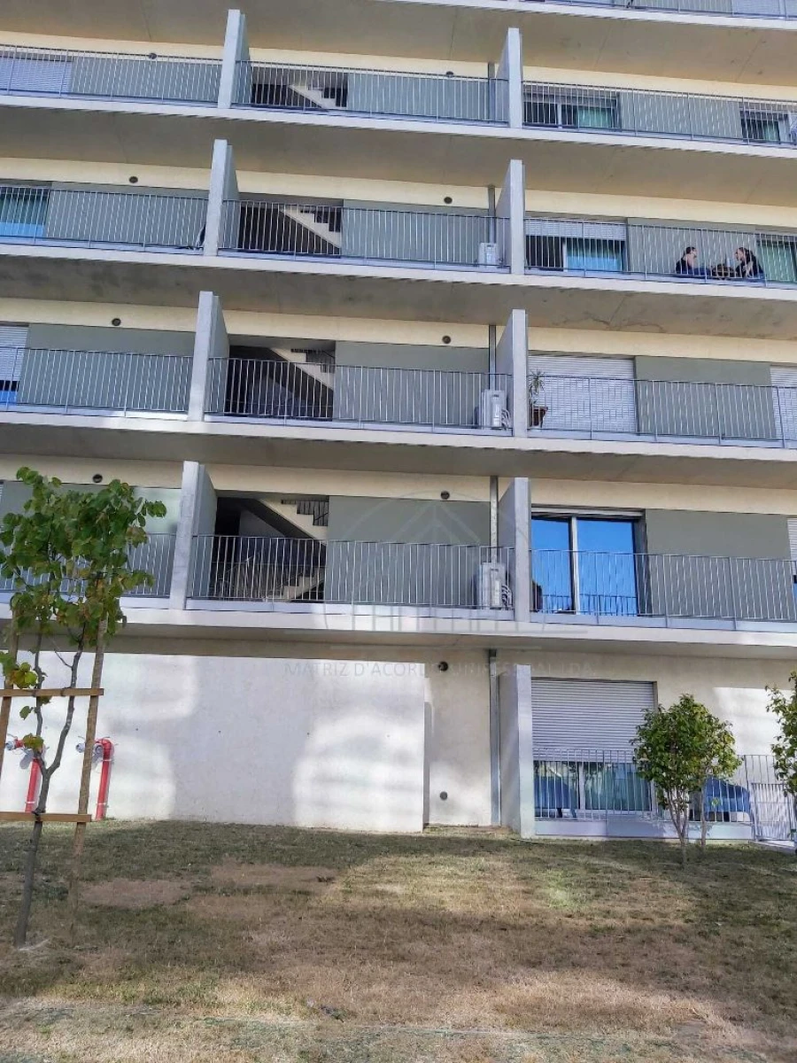 Apartamento T1 para Arrendamento em Porto Foto 3