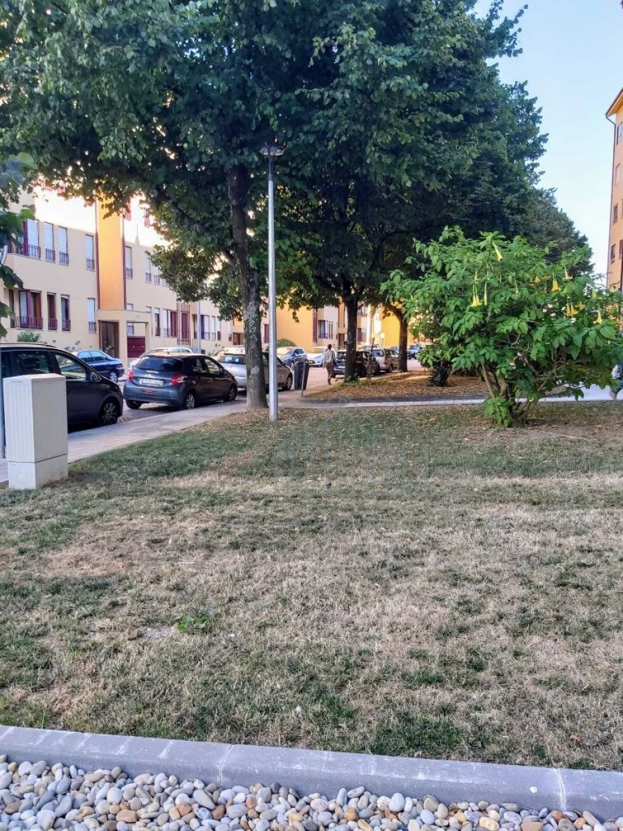 Apartamento T1 para Arrendamento em Porto Foto 6