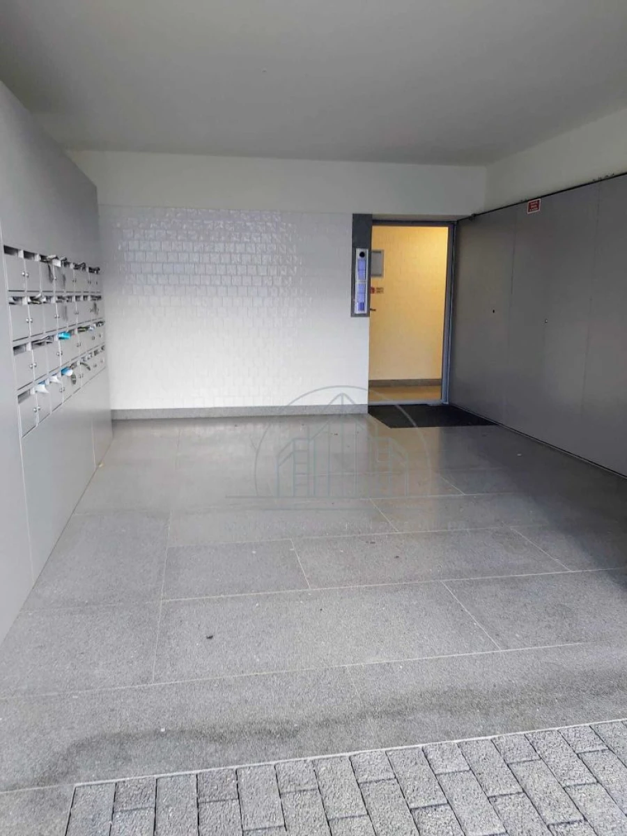 Apartamento T1 para Arrendamento em Porto Foto 5
