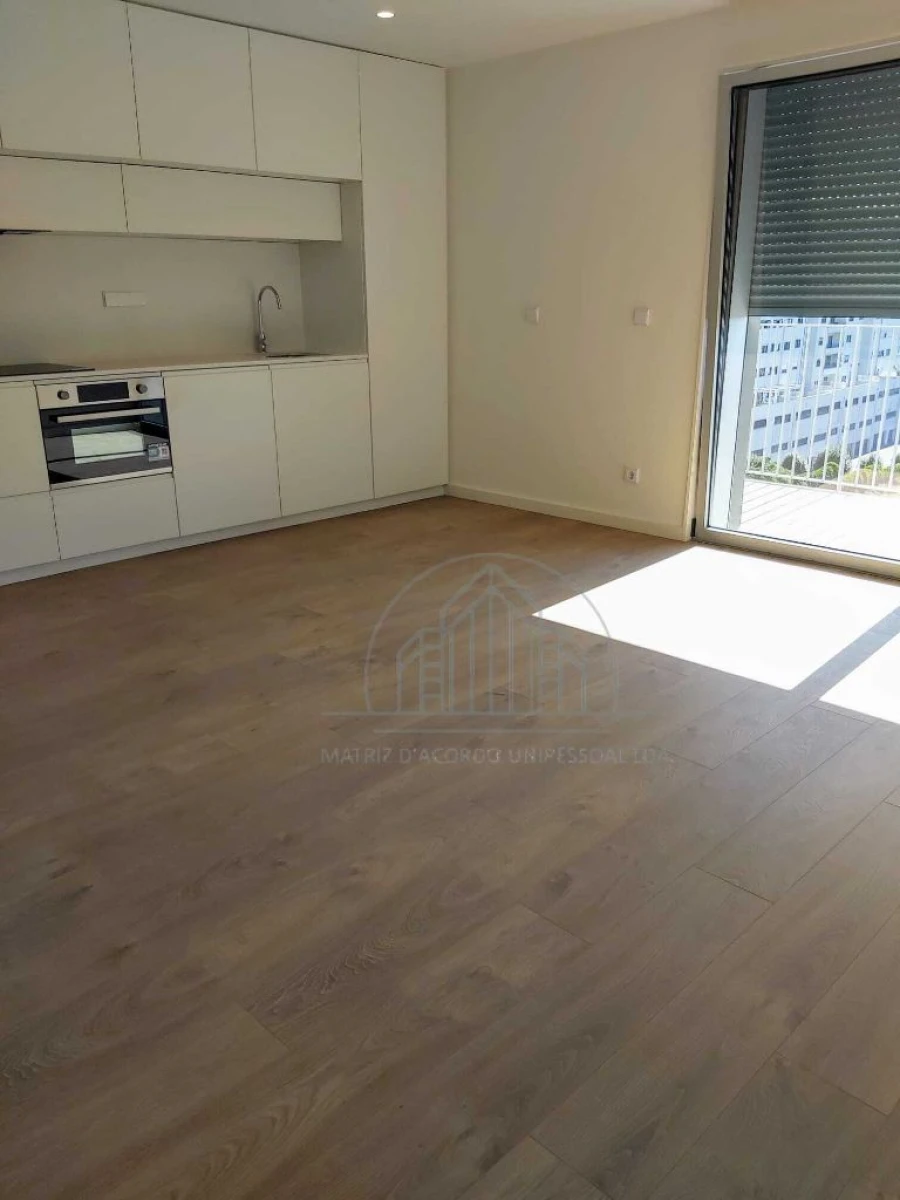 Apartamento T1 para Arrendamento em Porto Foto 12