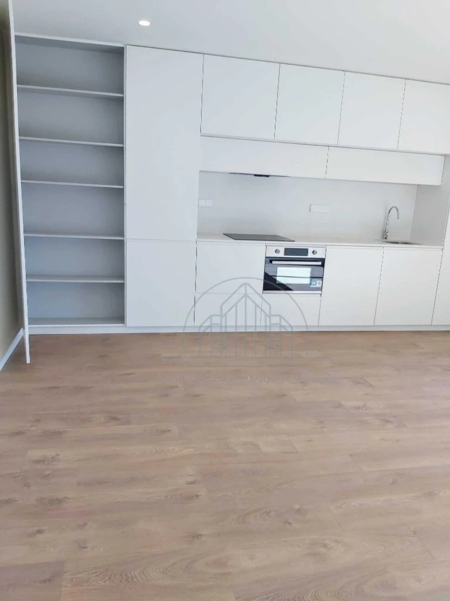 Apartamento T1 para Arrendamento em Porto Foto 10