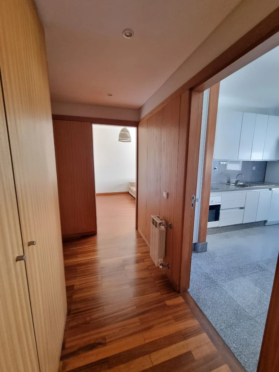 Apartamento T1 para Arrendamento em Maia Foto 8