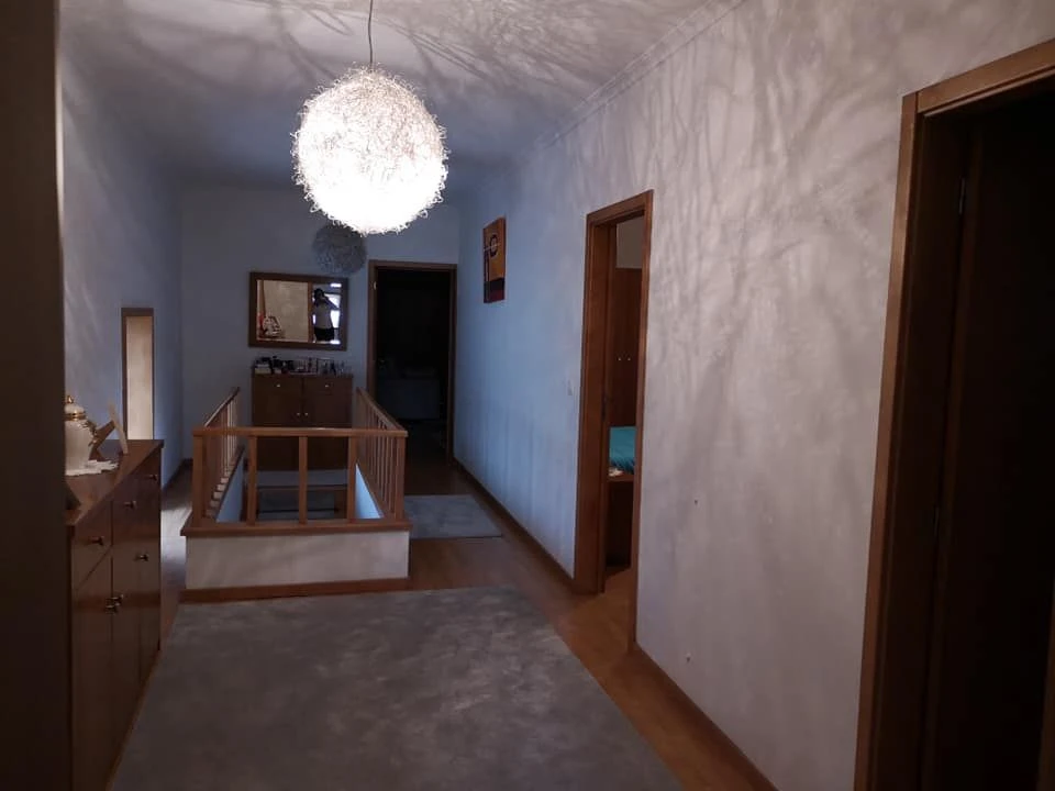 Moradia T4 para Venda em Meinedo Foto 3