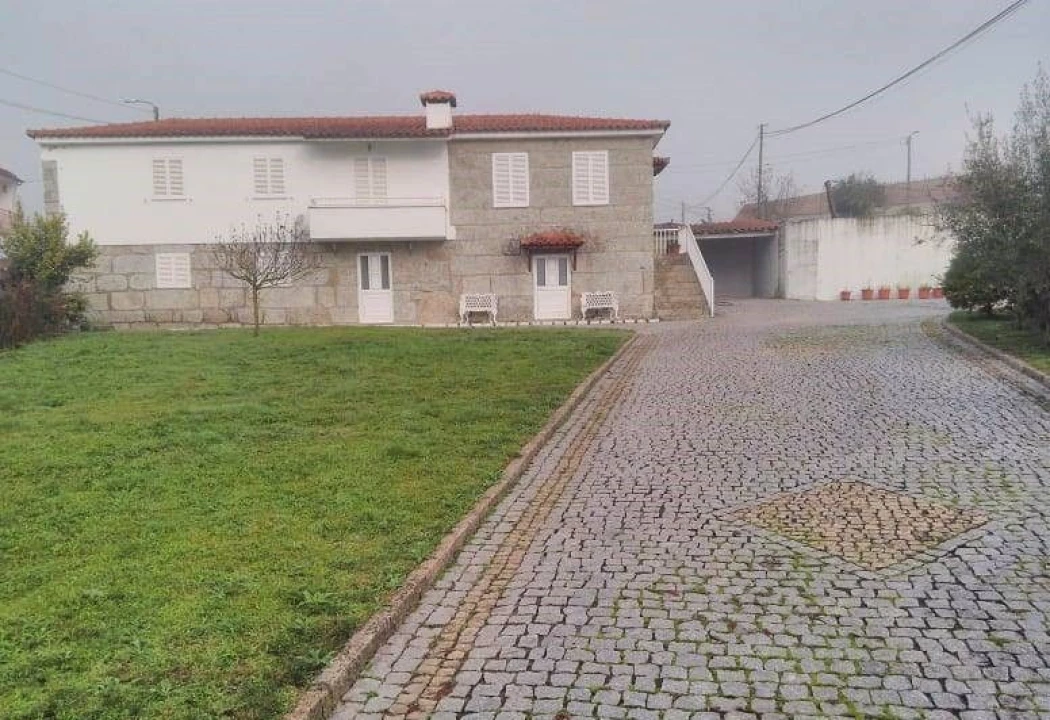 Moradia T4 para Venda em Meinedo Foto 20