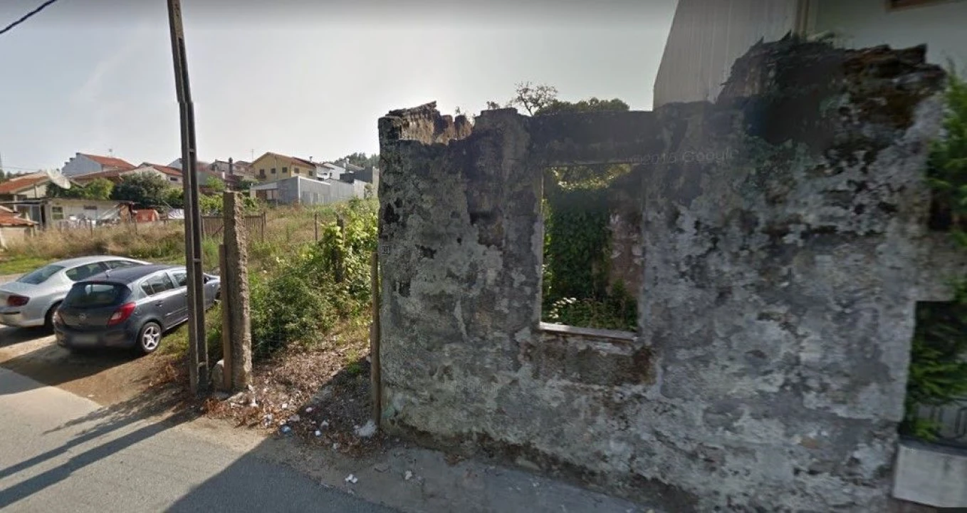 Terreno para Venda em Fânzeres Foto 3