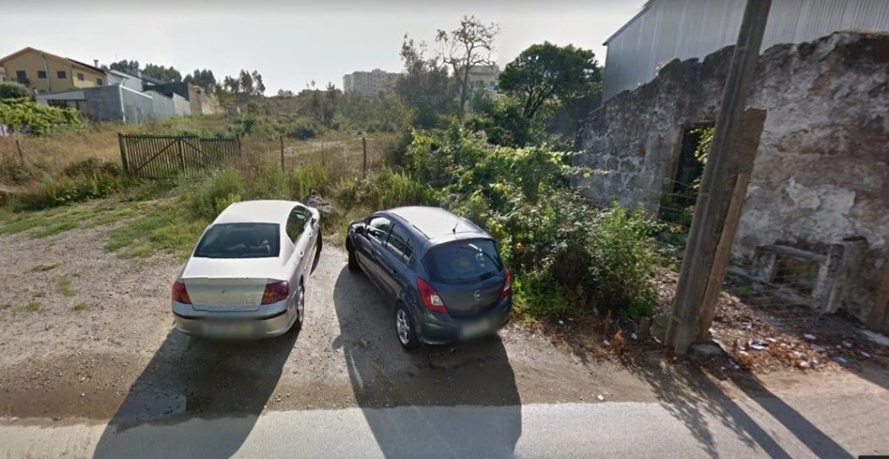 Terreno para Venda em Fânzeres Foto 4