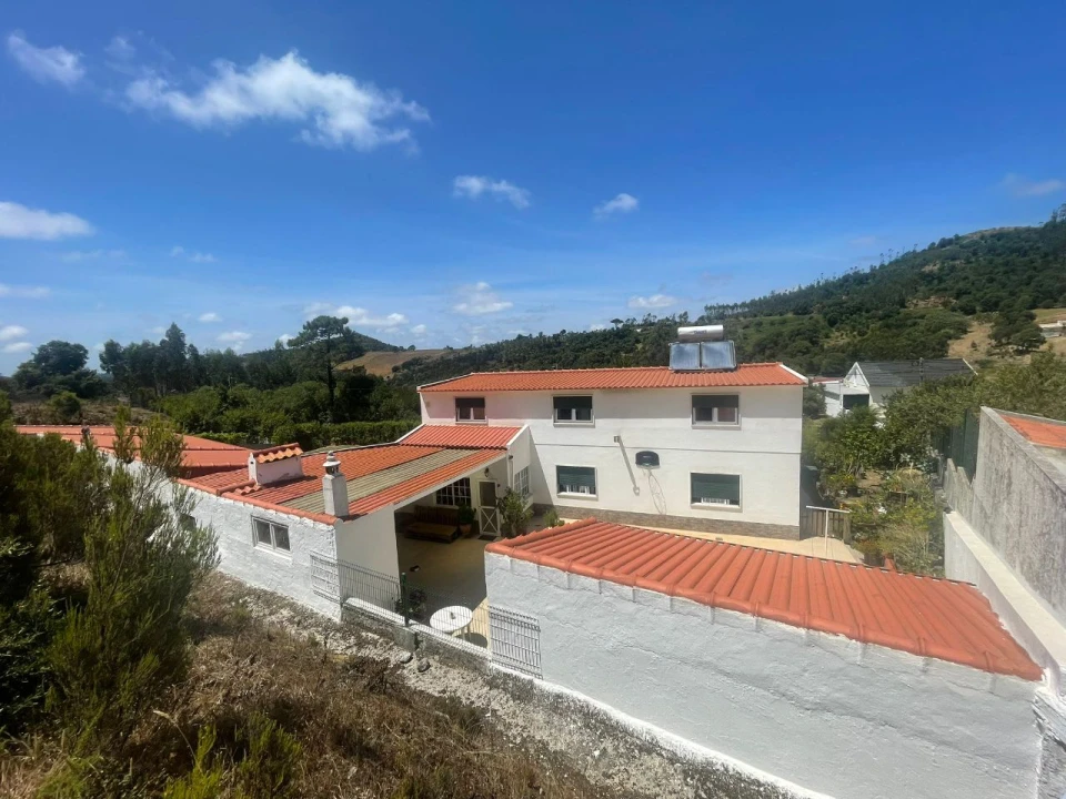 Moradia T5 para Venda em Venda do Pinheiro Foto 5