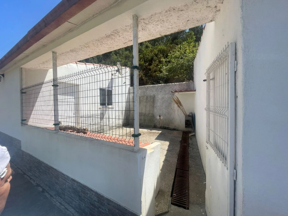 Moradia T5 para Venda em Venda do Pinheiro Foto 7