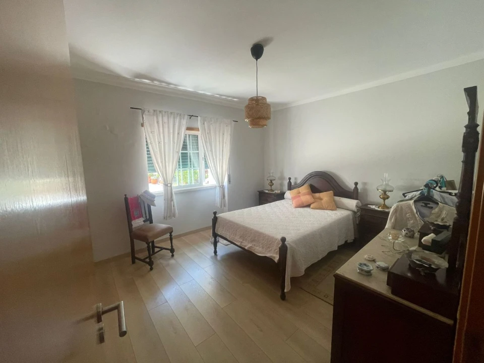 Moradia T5 para Venda em Venda do Pinheiro Foto 20