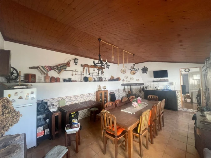 Moradia T5 para Venda em Venda do Pinheiro Foto 9