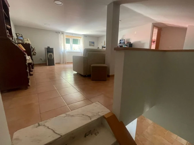 Moradia T5 para Venda em Venda do Pinheiro Foto 31