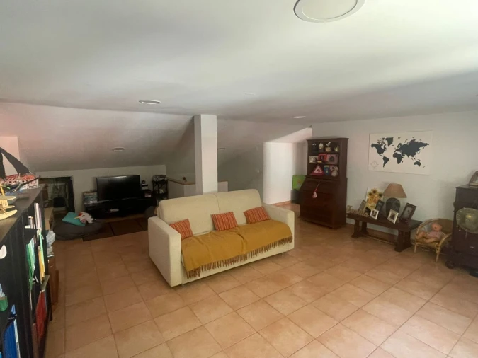 Moradia T5 para Venda em Venda do Pinheiro Foto 43