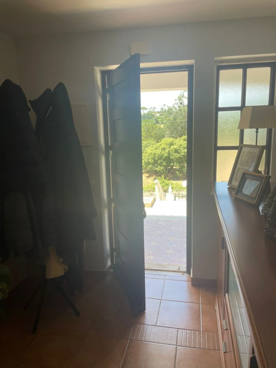 Moradia T5 para Venda em Venda do Pinheiro Foto 46