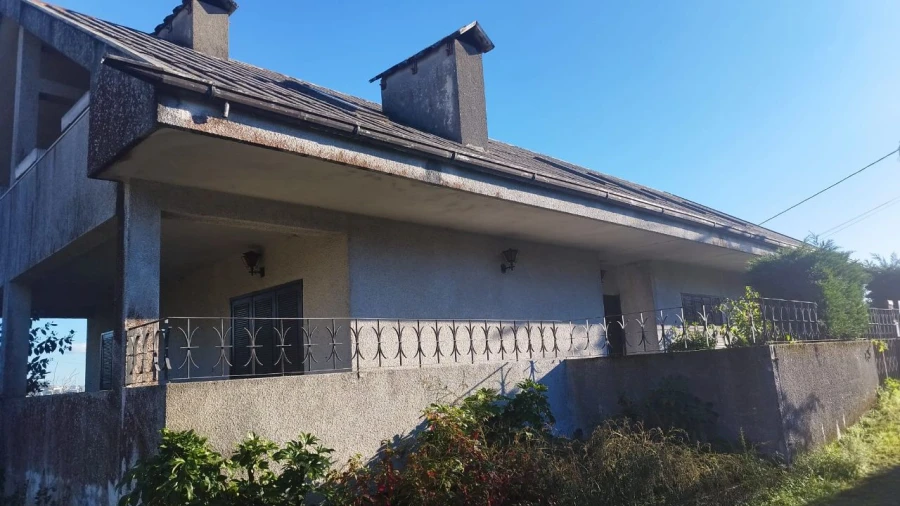 Moradia T5 para Venda em Meixomil Foto 32