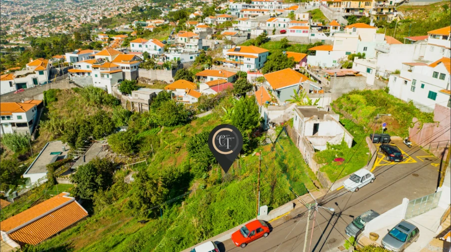 Terreno P/ Prédio para Venda em Funchal Foto 2