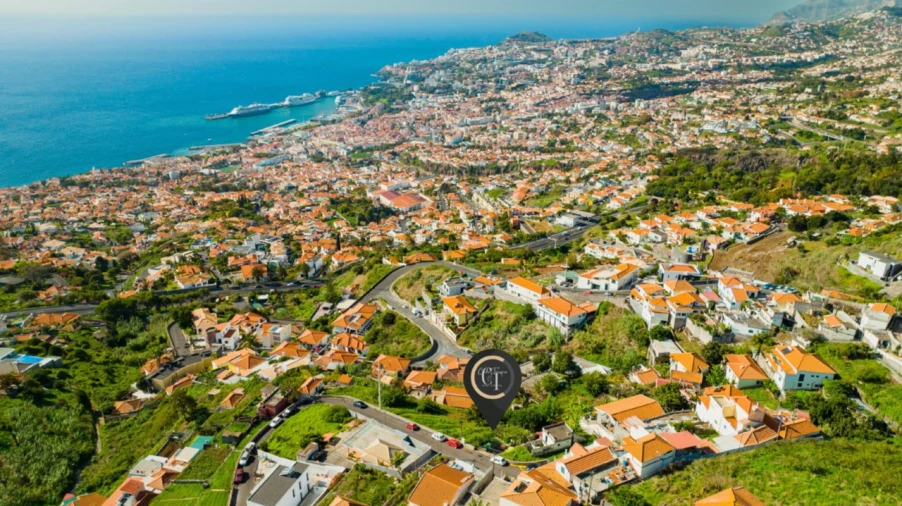 Terreno P/ Prédio para Venda em Funchal Foto 10