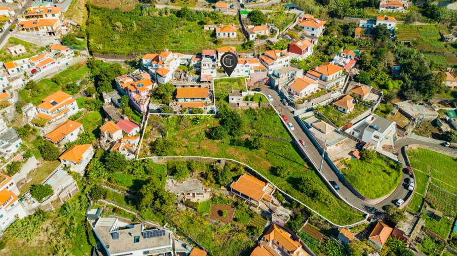 Terreno P/ Prédio para Venda em Funchal Foto 11