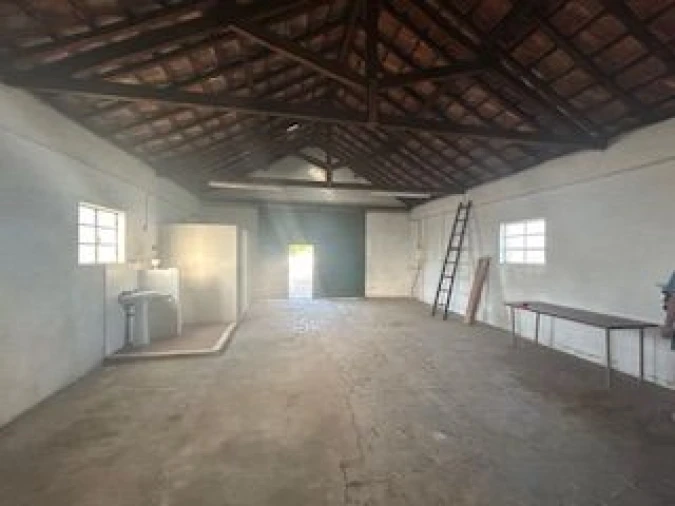 Armazém para Arrendamento em Alhos Vedros Foto 1