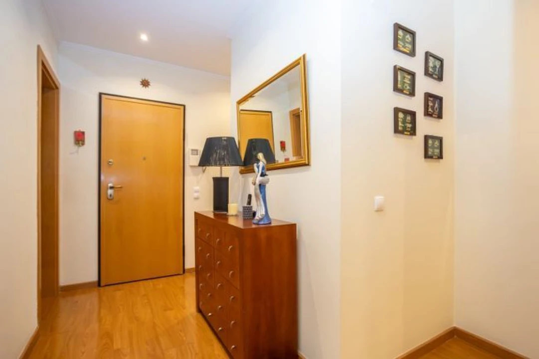 Apartamento T4 para Venda em Lisboa Foto 9