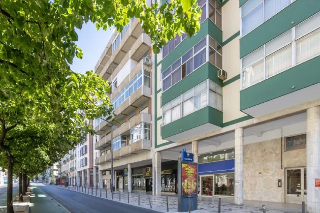 Apartamento T4 para Venda em Lisboa Foto 24