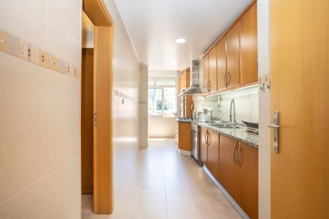 Apartamento T4 para Venda em Lisboa Foto 22