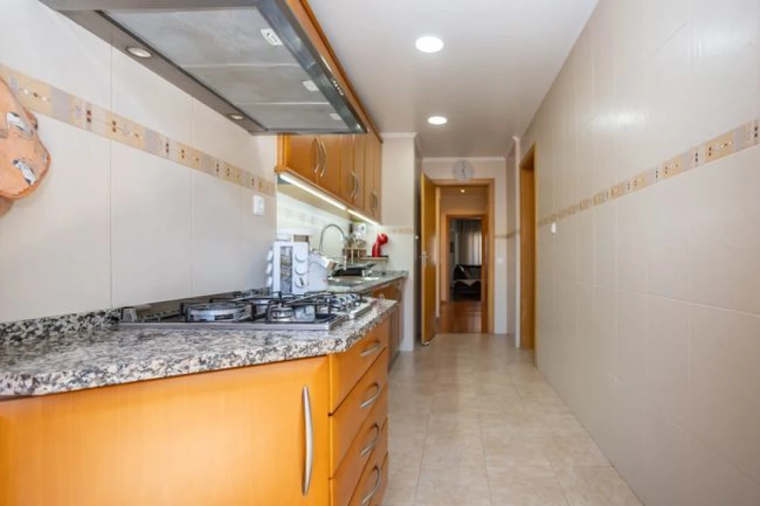 Apartamento T4 para Venda em Lisboa Foto 37