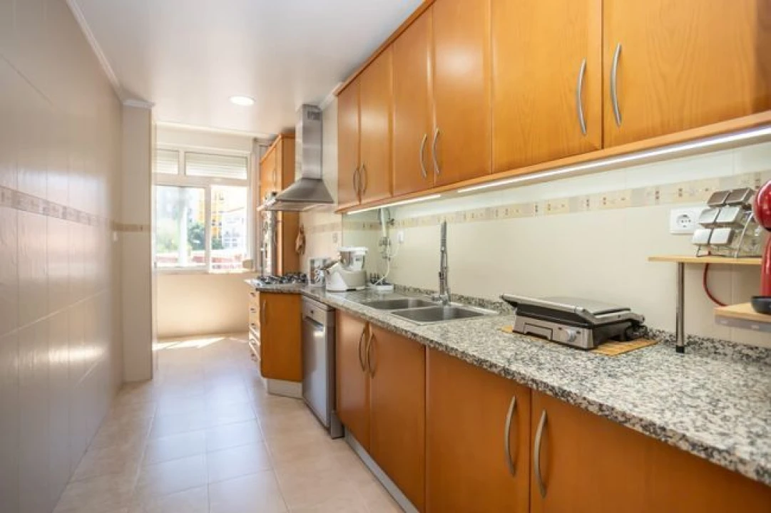 Apartamento T4 para Venda em Lisboa Foto 3