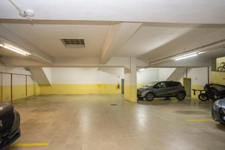 Apartamento T4 para Venda em Lisboa Foto 5