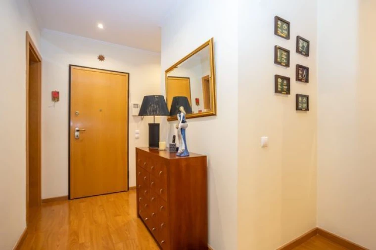 Apartamento T4 para Venda em Lisboa Foto 9