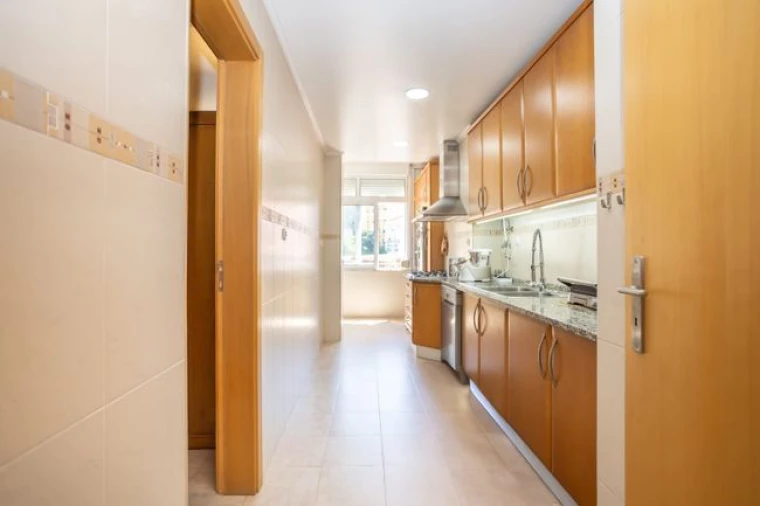 Apartamento T4 para Venda em Lisboa Foto 22