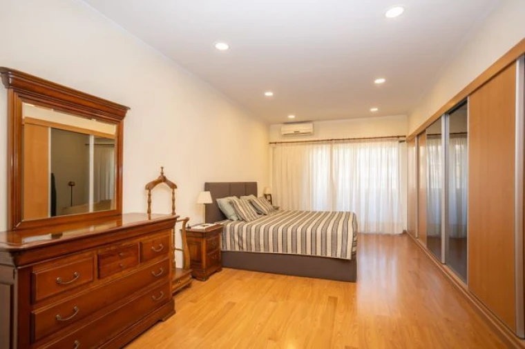 Apartamento T4 para Venda em Lisboa Foto 31