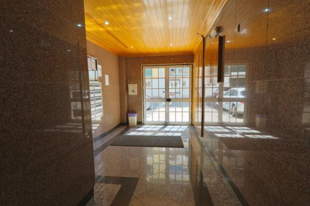 Apartamento T2 para Venda em Idanha Foto 8