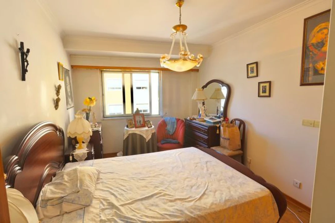 Apartamento T2 para Venda em Idanha Foto 1